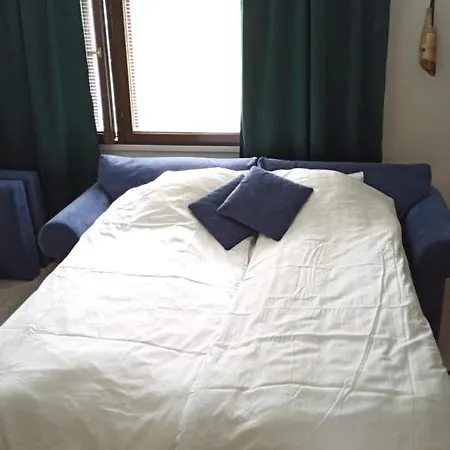 Talo Uima-altaalla Χαμεενλίνα