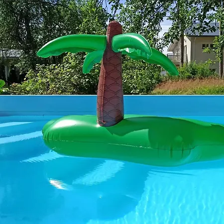 Dom wakacyjny Talo Uima-altaalla *