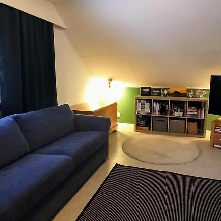 Talo Uima-altaalla Dom wakacyjny