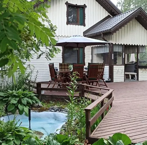 Talo Uima-altaalla Hämeenlinna