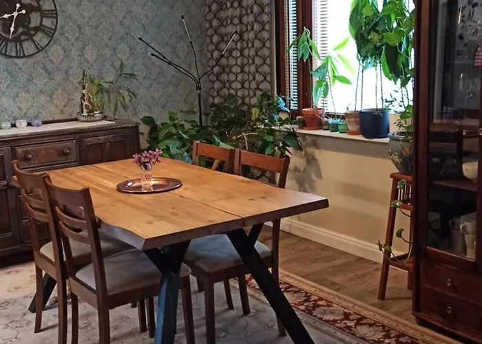 Semesterbostad Talo Uima-altaalla *