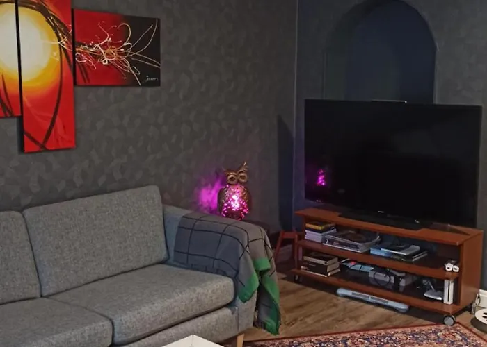 Semesterbostad Talo Uima-altaalla