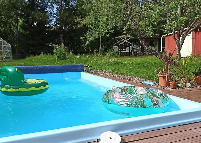 Talo Uima-altaalla Hämeenlinna